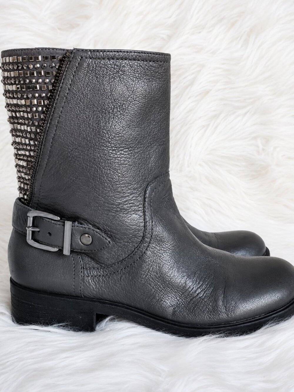 Gianni Bini Gray Studded Moto Combat Leather Ankle Boots SZ 7.5